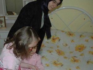 Kimsesiz çocuklara anne evi