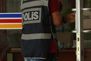 Mardin'de polis aracı devrildi: Bir şehit