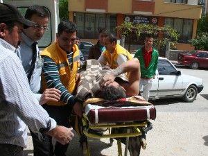 Yüksekten düşen işçi yaralandı