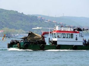Denize düşen helikopterin enkazı çıkarıldı