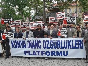 Ahlaki bozulma siyasete sıçradı