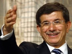 Gözler Davutoğlunda