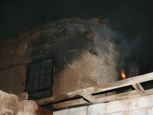 Konya'da boş evde yangın