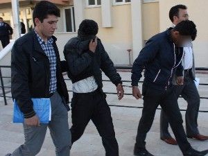 Motosiklet çalarken yakalandılar
