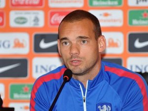 Sneijder: Gol atarsam sevinir miyim yarın göreceğiz