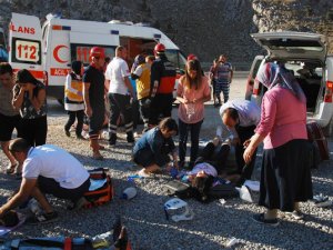 Akseki-seydişehir Yolunda Kaza: 2 Ölü, 4 Yaralı