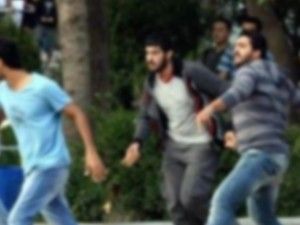 Karşıt görüşlü öğrenciler arasında kavga