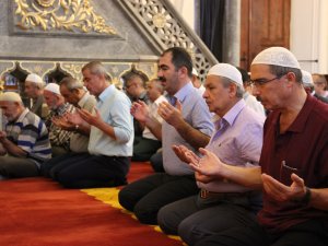 Konya'da şehitler için dua edildi