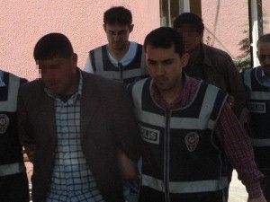 Hırsızlar, hırsızlıkla suçlayıp öldürdüler