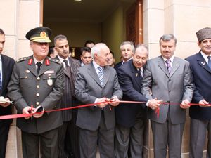 Muharip Gaziler Derneği yeni bürosuna taşındı