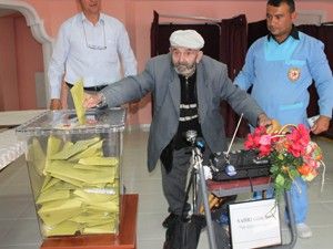 Huzurevi sakinlerinin oy kullanma telaşı