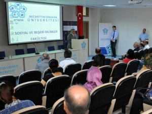 NEÜ'de ‘Ortadoğu Yaz Okulları’ semineri