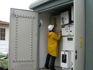Elektrik trafosuna yıldırım düştü