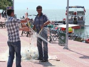 Beyşehir gölü'nde avlanma yasağı sona erdi