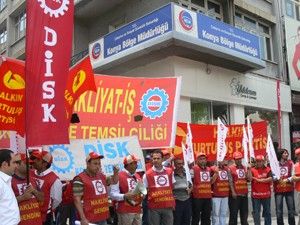 DİSK, gasp edilen haklarını istiyor