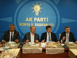 Bakan Davutoğlu'ndan teşekkür ziyareti