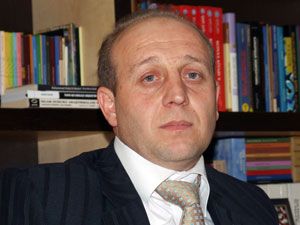 Konya lobisine doğru