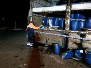 Kimyasal Madde Yüklü Kamyon Yandı