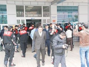 Finalde dava sürüyor