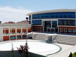 Gençlik Merkezi yaz kursuna ilgi