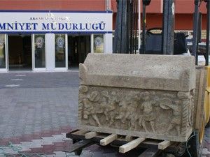 Evin bahçesinde çocuk lahiti bulundu