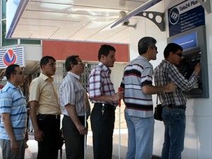 Görme engellilere sesli ATM cihazı
