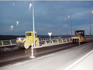 5 milyonluk köprülü kavşak 1 yılda eskidi!