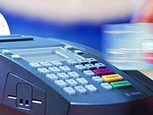 Adına çıkarılan kredi kartı başına bela oldu