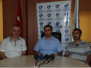 Genç Hareketli gençler şehit ailelerini ziyaret etti