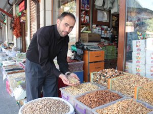 Çarşıda aşure bereketi var