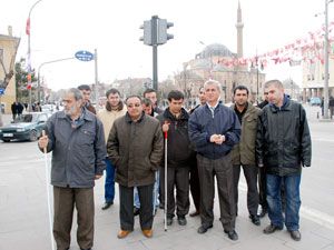 Engelliler için kavşaklar tehlikeli