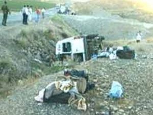 Eskişehir'de minibüs şarampole uçtu