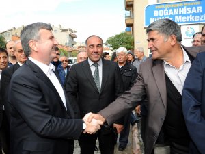 Özdemir Ve Akyürek Doğanhisarlılarla Buluştu