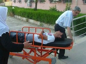 Samanlık çatısından düştü