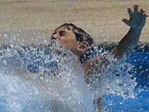 2 çocuk gölette boğuldu