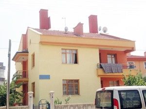 Ruhsatsız baz istasyonuna baca görünümü verilmiş