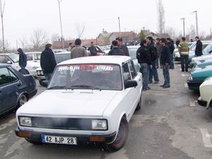 Konya'da modifiye araçlar şov yaptı