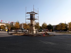 Seydişehir’e Osmanlı Motifli Saat Kulesi Yapılıyor