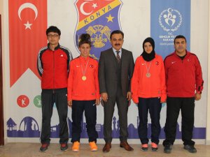 TSYD'nin şampiyonları Ersöz'ü ziyaret etti