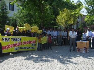 Başörtüsü kamunun her yerinde serbest olmalı