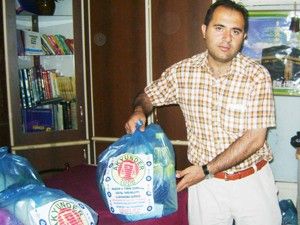 Akyunder Ramazan'da köprü olmaya devam ediyor