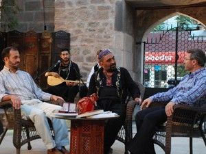 Konevinin fikirlerini tanıtmalıyız