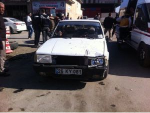 At Arabasıyla Şahin Çarpıştı