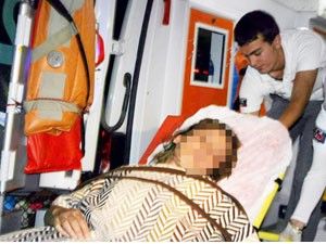 Koca dayağından komşular kurtardı
