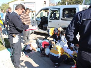 Beyşehir’de Trafik Kazaları: Üç Yaralı