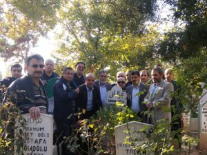 Yalçın Dikilitaş kabri başında anıldı