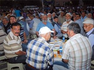 Esenler Mahallesi Büyükşehirin iftarında buluştu