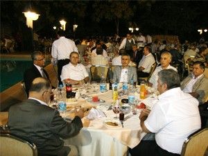 Aksaray'da fakir ailelere iftar yemeği