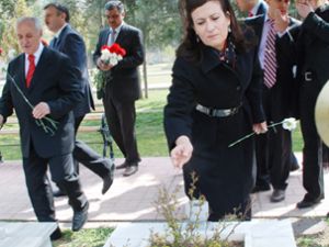 Şehitler rahmetle anıldı