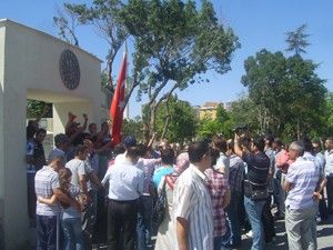 Teröre tepki artarak sürüyür